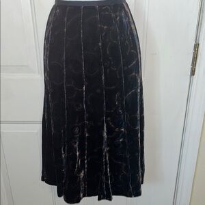 Elegant Brown Velvet Skirt